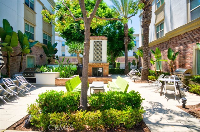 401 S Anaheim Boulevard, Anaheim CA: https://media.crmls.org/medias/79edbb05-12ee-48b4-82a2-34006f2d7247.jpg