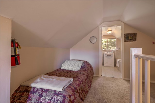 Detail Gallery Image 36 of 43 For 43418 Ridge Crest Dr, Big Bear Lake,  CA 92315 - 2 Beds | 2 Baths