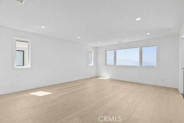 20434 W Albion Way, Porter Ranch CA: https://media.crmls.org/medias/79ef1987-94c9-4aab-9ae6-b2961929d1fa.jpg