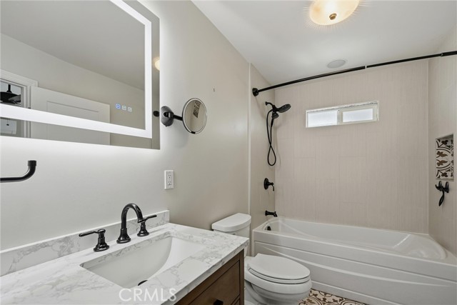 Detail Gallery Image 18 of 41 For 18669 Deer Hill, Hidden Valley Lake,  CA 95467 - 3 Beds | 2 Baths