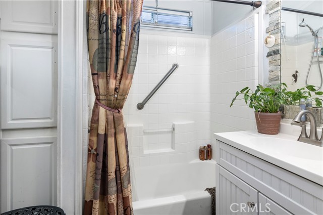 Detail Gallery Image 17 of 19 For 2750 W Acacia Ave #F2,  Hemet,  CA 92545 - 1 Beds | 1 Baths