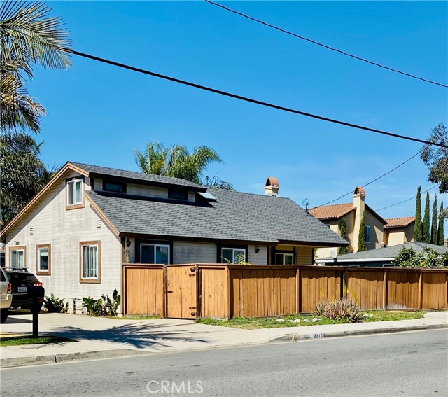 2279 Orange Ave, Costa Mesa, CA 92627