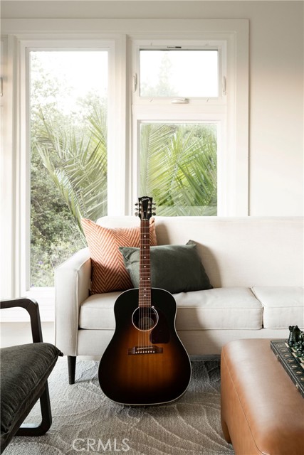 Detail Gallery Image 5 of 57 For 1321 Wildwood Dr, Los Angeles,  CA 90041 - 3 Beds | 2 Baths