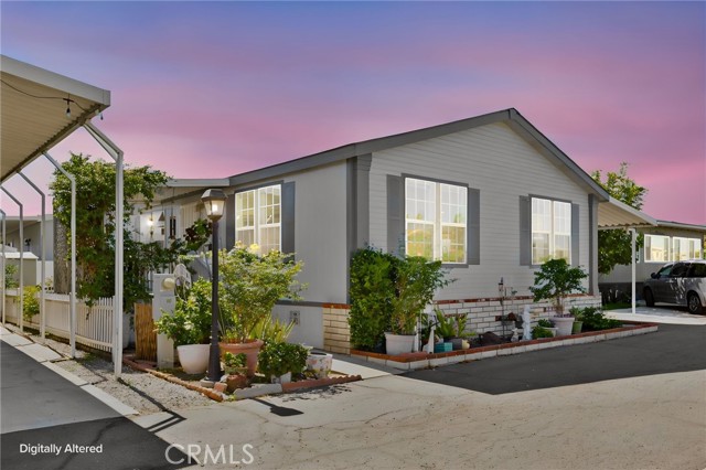 22221 Bloomfield, 30 photo 2