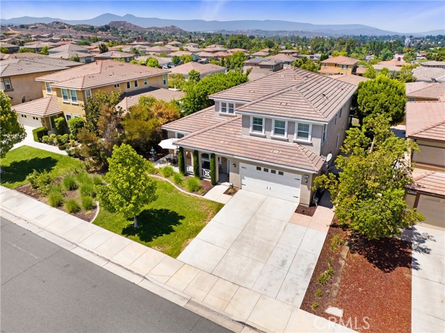 9271 Millionaire Lane, Riverside CA: https://media.crmls.org/medias/79f2f949-984f-4a5c-b7b0-af7473fb36ac.jpg