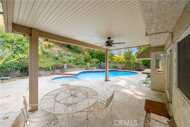 1643 Bronze Knoll Road, Diamond Bar CA: https://media.crmls.org/medias/79f387da-2acd-4f19-bd5e-d419a6cf1374.jpg