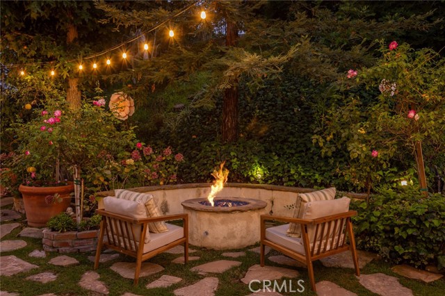 Detail Gallery Image 44 of 55 For 5985 Vista De La Luz, Woodland Hills,  CA 91367 - 4 Beds | 3/1 Baths