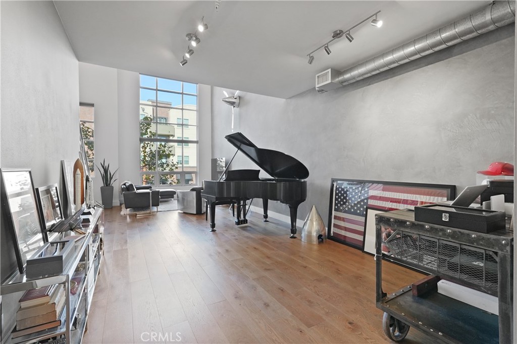 79f3f403 Be49 4b2f 8726 3728cae5bf87