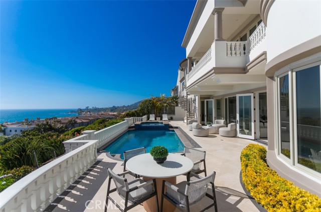 71 Ritz Cove Drive, Dana Point CA: https://media.crmls.org/medias/79f4628a-4dce-4093-9106-8ce4eea1a28c.jpg