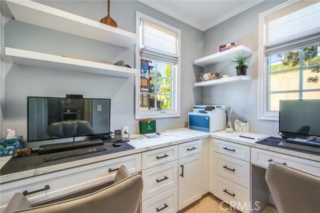 Detail Gallery Image 11 of 34 For 2706 Bungalow Pl, Corona Del Mar,  CA 92625 - 3 Beds | 2/1 Baths