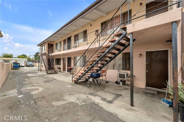16020 Vanowen Street, Van Nuys CA: https://media.crmls.org/medias/79f483be-2568-47bc-9486-f82bef7149ec.jpg
