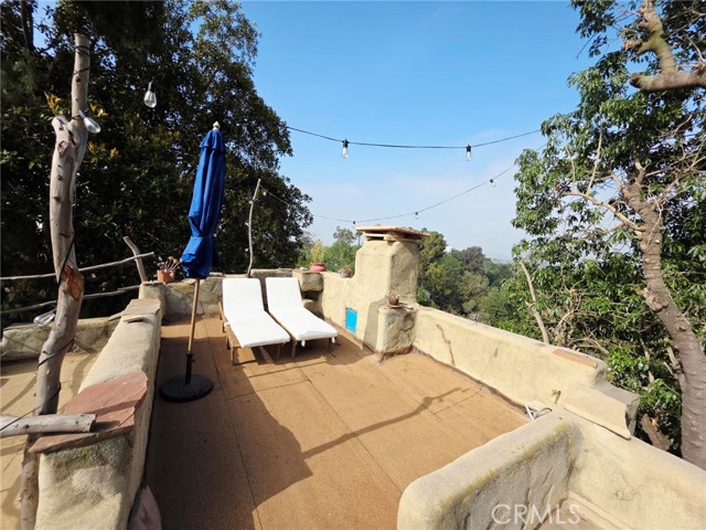 1403 Avon Park, Los Angeles CA: https://media.crmls.org/medias/79f4d695-274d-4ec3-851f-ce556c690d22.jpg