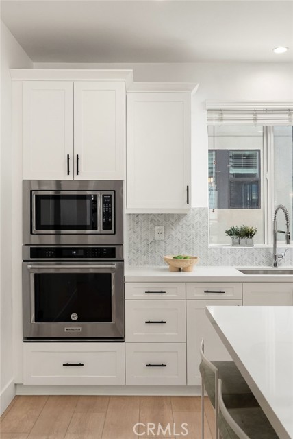 608 Malibu, Costa Mesa CA: https://media.crmls.org/medias/79f4e68a-1e0a-452f-aef4-116d09c53ea8.jpg