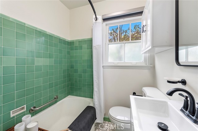 Detail Gallery Image 19 of 22 For 328 Broadway, Costa Mesa,  CA 92627 - 2 Beds | 1 Baths