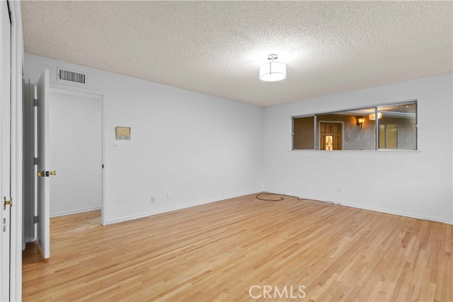 Detail Gallery Image 48 of 63 For 9960 Milburn, Sun Valley,  CA 91352 - 4 Beds | 2 Baths