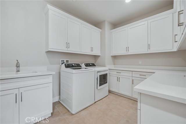 54 Sagan Way, Irvine CA: https://media.crmls.org/medias/79f60863-1483-4c3d-bb45-4dca31aebc7a.jpg