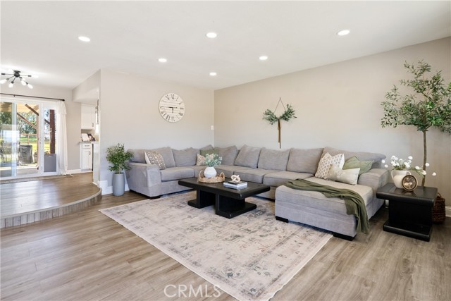 Detail Gallery Image 3 of 18 For 4310 Jardine, Paso Robles,  CA 93446 - 3 Beds | 2 Baths