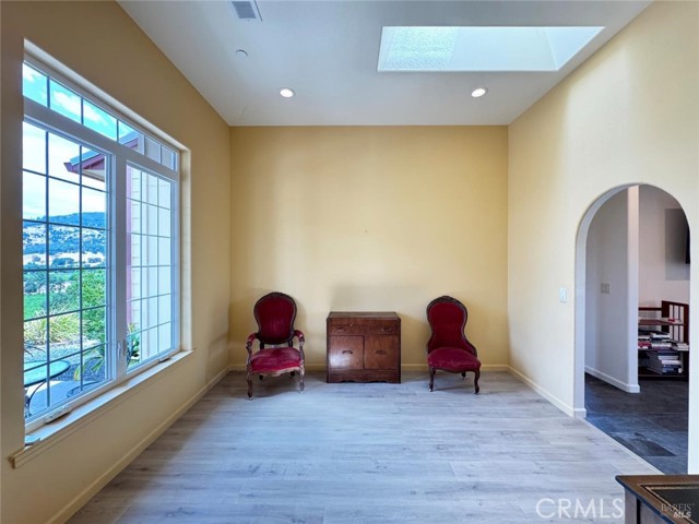 1910 Foothill Drive, Redwood Valley CA: https://media.crmls.org/medias/79f6bf18-7f0e-4a71-a539-93403b2f5013.jpg