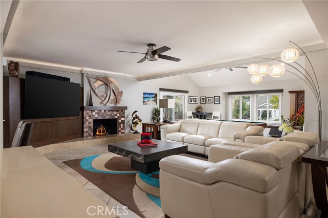 25611 Rangewood Road, Laguna Hills CA: https://media.crmls.org/medias/79f6cafa-f754-42a8-9462-3dc25b61bbd7.jpg