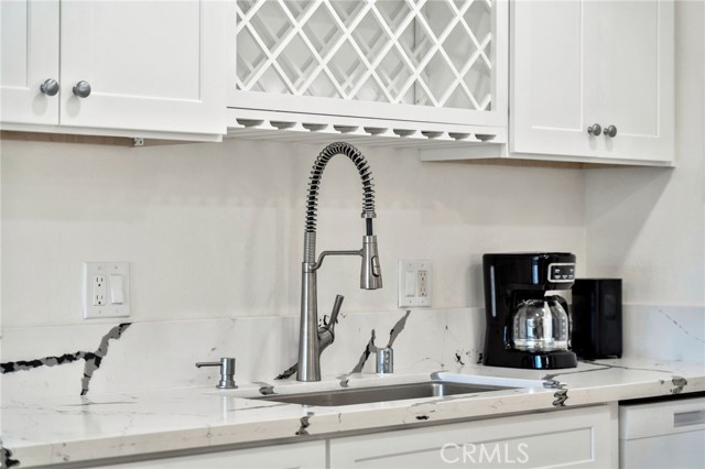17121 Granada Lane, Huntington Beach CA: https://media.crmls.org/medias/79f74533-8d21-4823-a7e1-3262bd8f0735.jpg