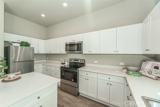 Image 14 of 60 For 6008 Sussex Way