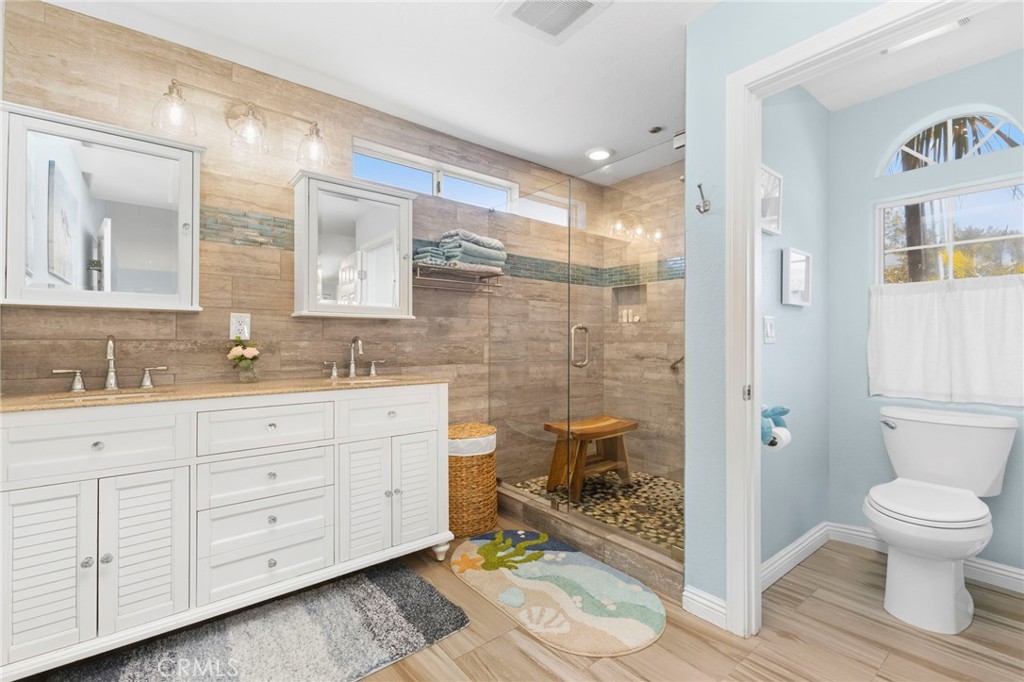 142 E Glaucus St - photo 17