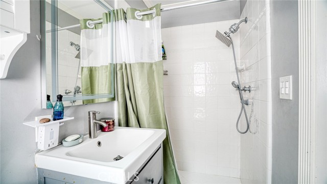 Detail Gallery Image 29 of 56 For 11426 Collett Avenue, Granada Hills,  CA 91344 - 3 Beds | 2 Baths