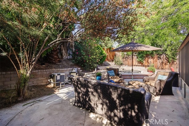 Detail Gallery Image 39 of 70 For 15717 Rosehaven Ln, Canyon Country,  CA 91387 - 3 Beds | 2/1 Baths