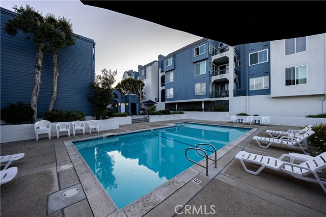 Detail Gallery Image 20 of 39 For 4713 E 4th, Long Beach,  CA 90814 - 2 Beds | 2 Baths