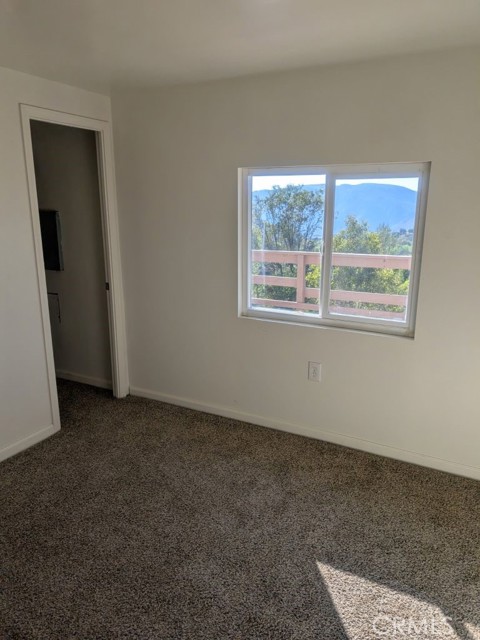 4287 Rosa Rancho Lane, Fallbrook CA: https://media.crmls.org/medias/79facb19-773a-46e7-be0f-16d4a6ecbdf1.jpg