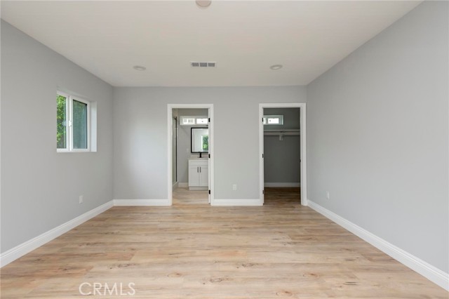 Detail Gallery Image 24 of 36 For 1243 1/2 Meadowbrook Ave #BACK,  Los Angeles,  CA 90019 - 2 Beds | 2/1 Baths