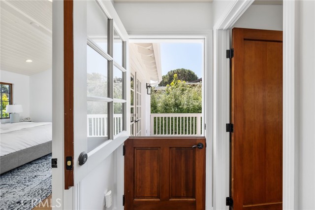 Detail Gallery Image 29 of 50 For 1212 2nd St, Manhattan Beach,  CA 90266 - 4 Beds | 3/1 Baths