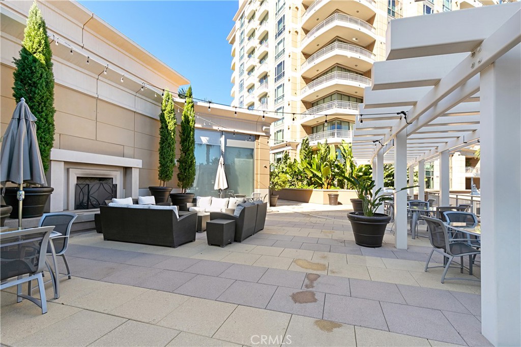 79fd55e3 8531 4385 8a5d F95d3c37a200