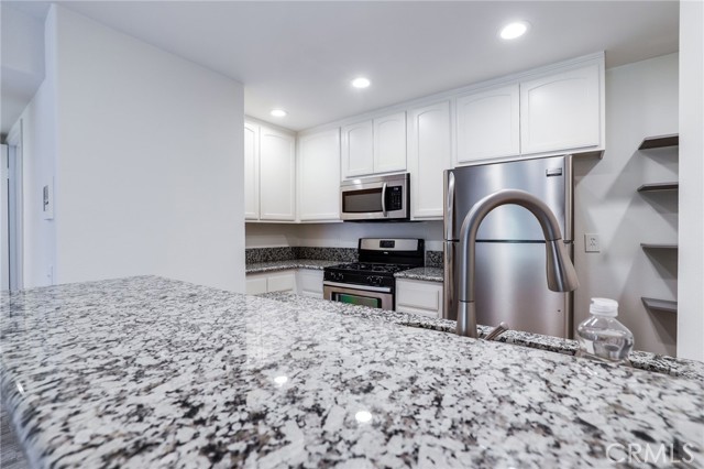 Detail Gallery Image 7 of 15 For 3613 S Bear #B,  Santa Ana,  CA 92704 - 1 Beds | 1 Baths