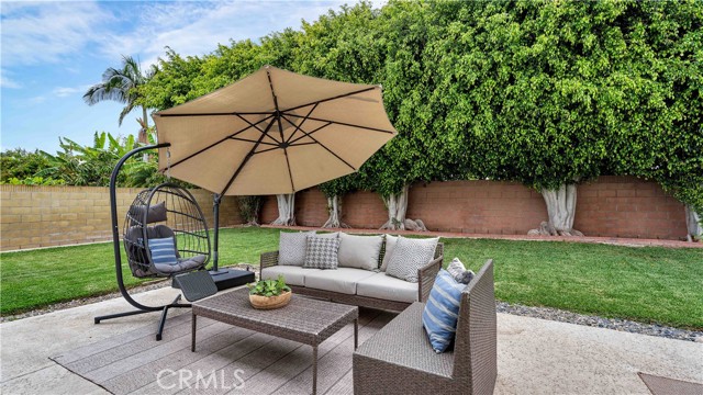15061 Glass Circle, Irvine CA: https://media.crmls.org/medias/79fe5cbb-a8cd-4a6c-8234-5f2bb382f4f8.jpg