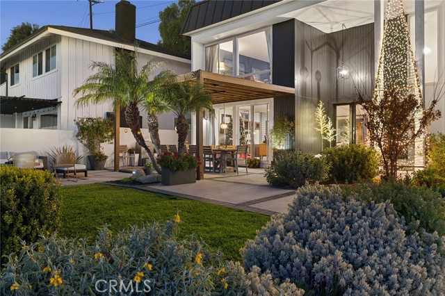 Detail Gallery Image 4 of 28 For 12276 Circula Panorama, North Tustin,  CA 92705 - 3 Beds | 2/1 Baths