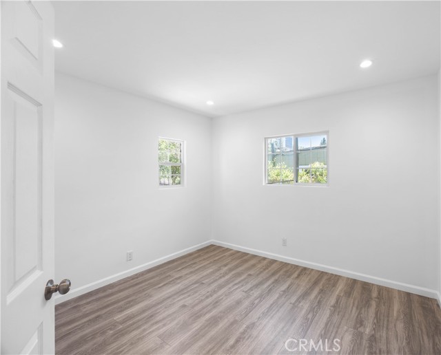 6846 Wystone Avenue, Reseda CA: https://media.crmls.org/medias/79ff1bc2-345a-4030-af53-73db91b678ba.jpg
