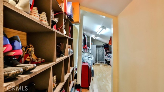 17230 San Lorenzo Circle, Fountain Valley CA: https://media.crmls.org/medias/7a000f6e-fb3c-4473-9164-8e730805db06.jpg