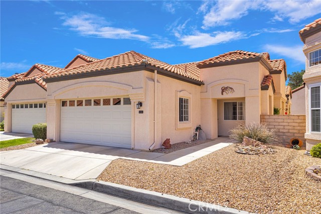 Detail Gallery Image 2 of 44 For 11556 Winifred Dr, Apple Valley,  CA 92308 - 2 Beds | 2 Baths