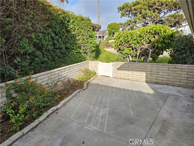 370 Camino San Clemente, San Clemente CA: https://media.crmls.org/medias/7a00e8f4-542a-4a10-be43-c1200b731667.jpg