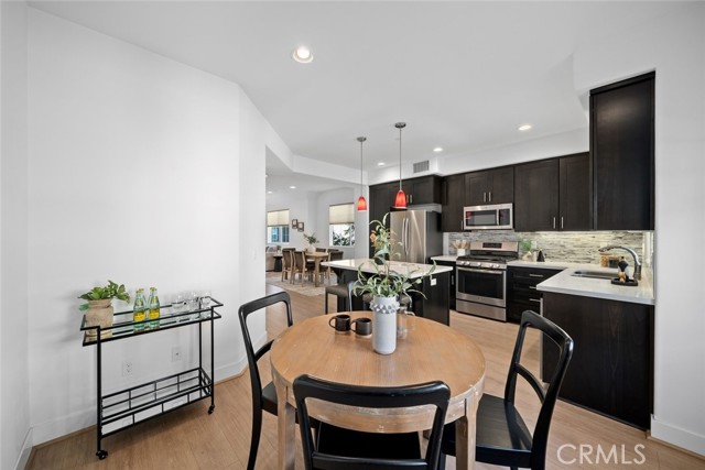 Detail Gallery Image 9 of 40 For 920 Bay Leaf, San Luis Obispo,  CA 93401 - 3 Beds | 3/1 Baths