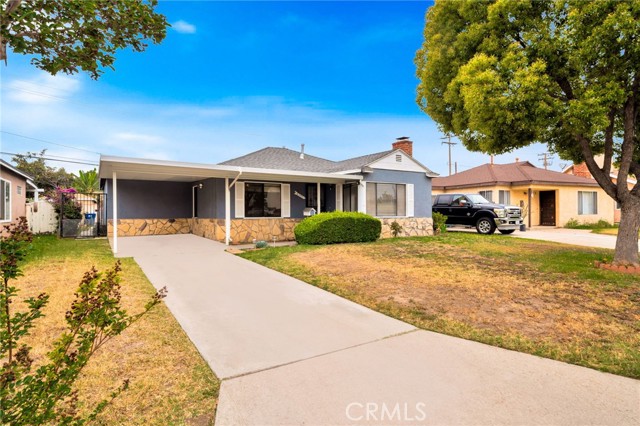 Detail Gallery Image 4 of 33 For 8241 Elmont Ave, Pico Rivera,  CA 90660 - 4 Beds | 1/1 Baths