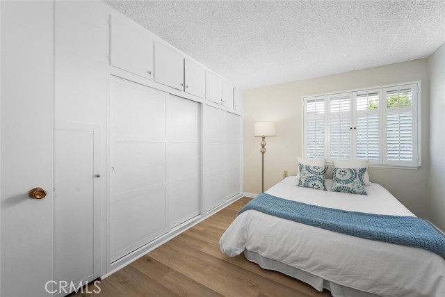 1930 St John Road, Seal Beach CA: https://media.crmls.org/medias/7a026621-2e7a-49bc-8f17-17ebf07a032f.jpg