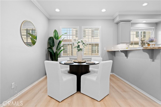 Detail Gallery Image 8 of 38 For 15212 Cambridge St, Tustin,  CA 92782 - 2 Beds | 2/1 Baths