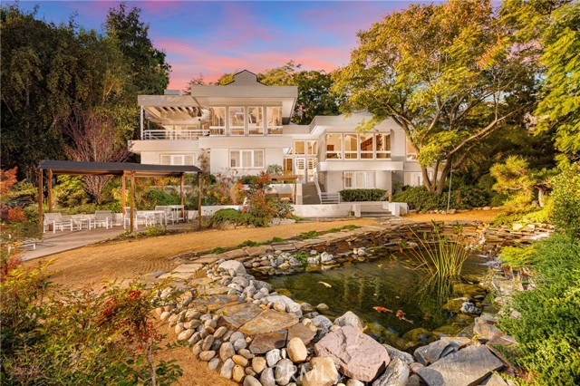 Front Image Thumbnail for CROC25269364