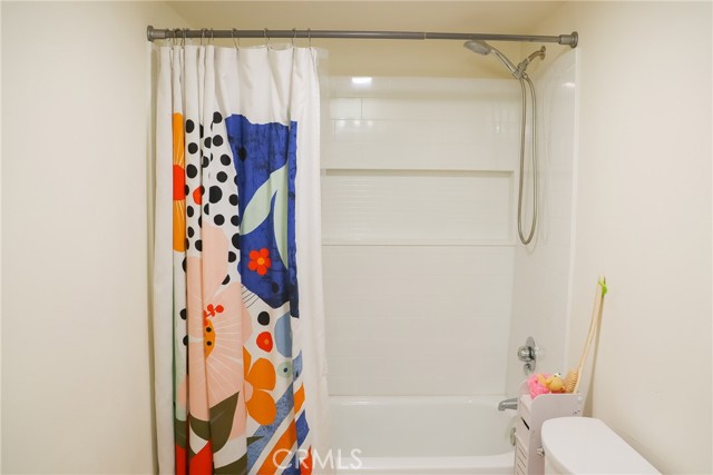 150 N River Circle, Oceanside CA: https://media.crmls.org/medias/7a050b1c-b56a-4c55-8e23-0efb907944d4.jpg