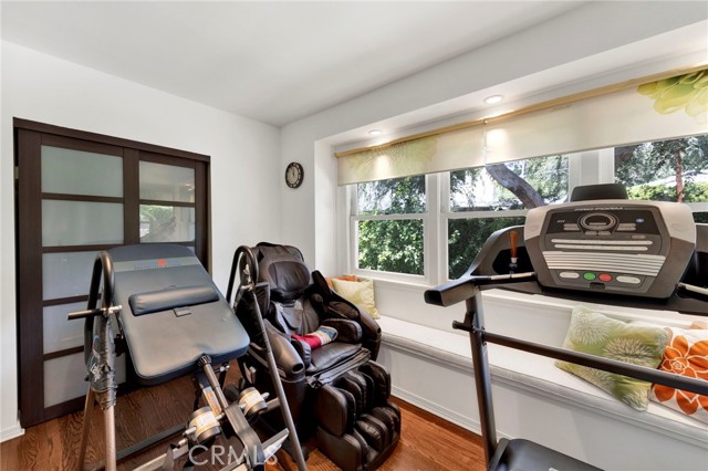 3398 Floyd, Los Angeles CA: https://media.crmls.org/medias/7a0517bd-5e09-4d00-8b79-8c80acfacea8.jpg