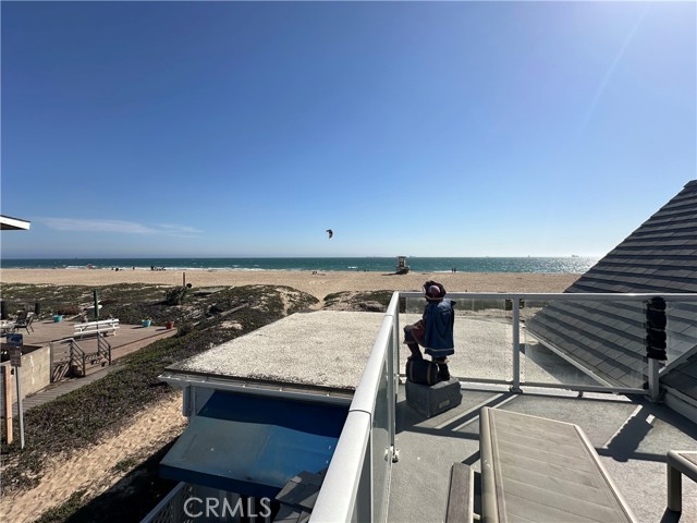 16685 S Pacific Avenue, Sunset Beach CA: https://media.crmls.org/medias/7a05444c-b0b3-40df-8963-31bb1b9efef5.jpg