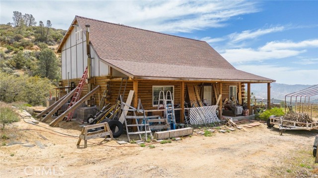 Detail Gallery Image 7 of 14 For 26095 Quail Ridge Ct, Tehachapi,  CA 93561 - 3 Beds | 2 Baths