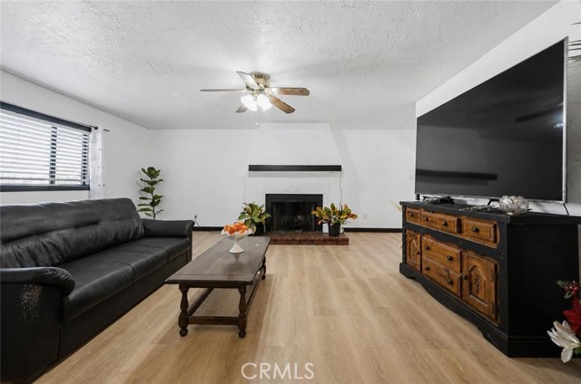13532 Pierce St photo 6
